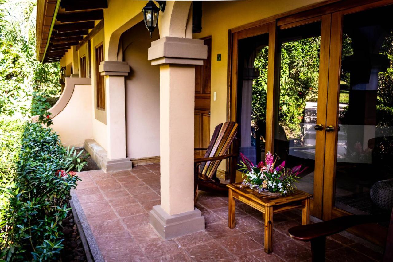 Jaco Hotel Docelunas Bagian luar foto