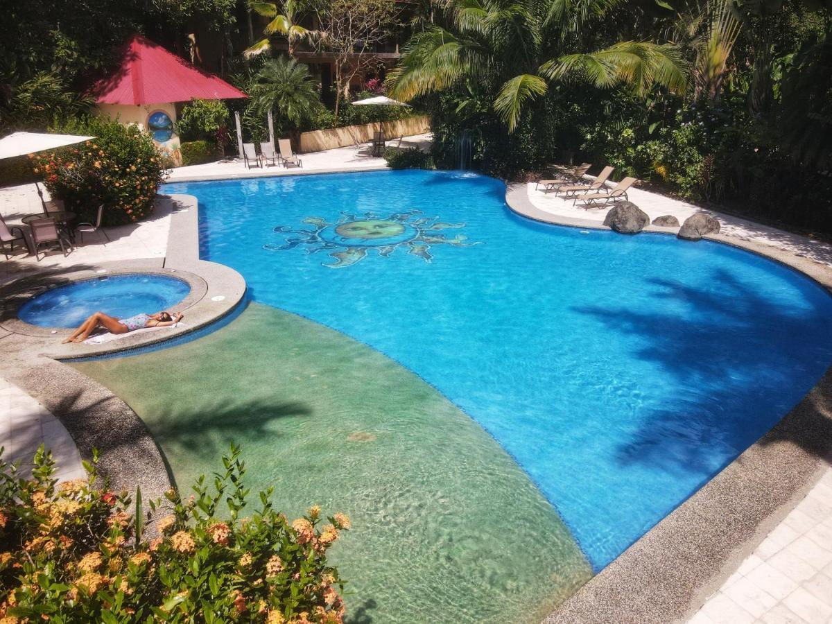 Jaco Hotel Docelunas Bagian luar foto