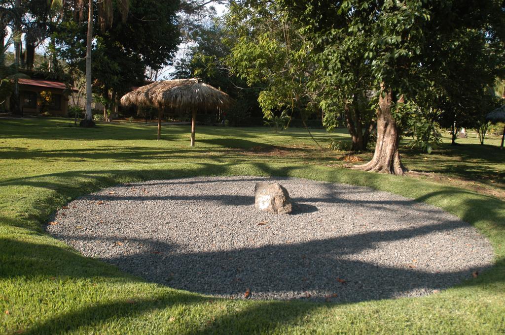 Jaco Hotel Docelunas Bagian luar foto