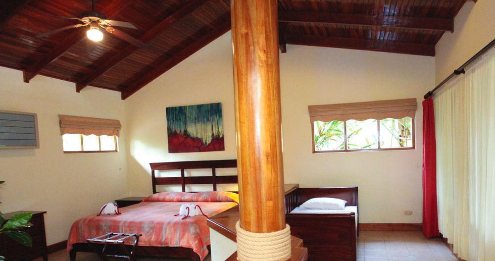 Jaco Hotel Docelunas Bagian luar foto