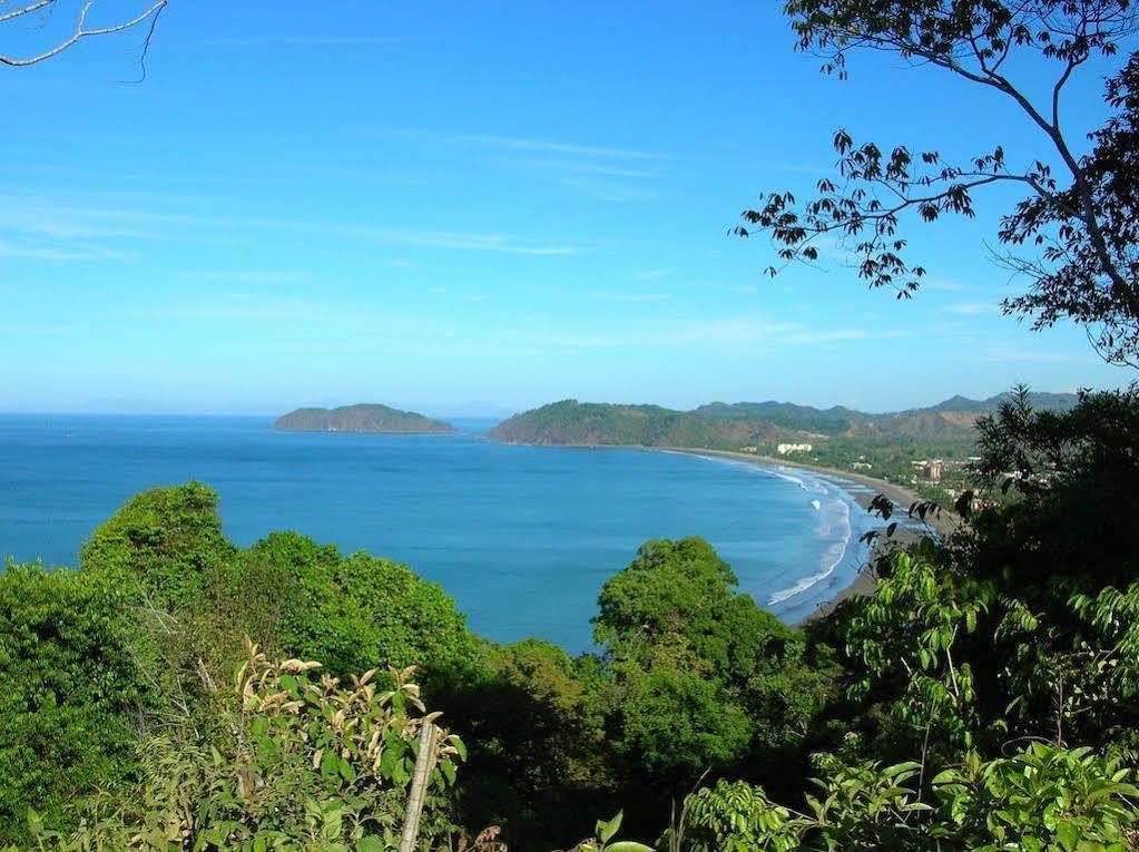 Jaco Hotel Docelunas Bagian luar foto